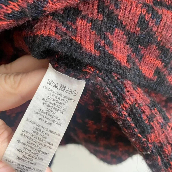 French Connection Plaid Houndstooth Wool Alpaca Blend Red and Black Sweater - Picture 7 of 9